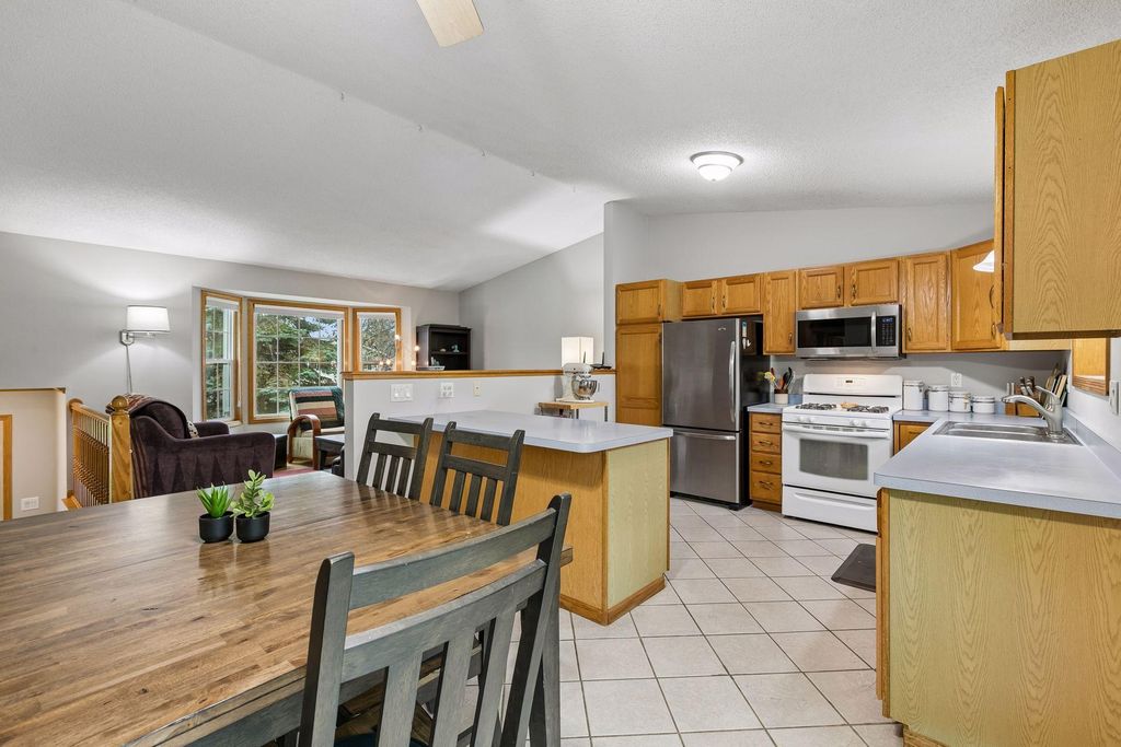 5157 185th Street W, Farmington, MN 55024