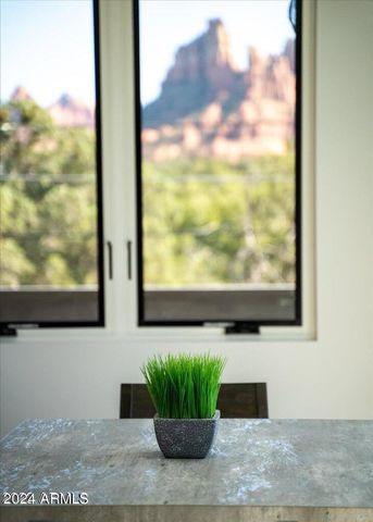 40 Roadrunner Lane, Sedona, AZ 86336