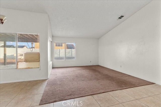 13590 Mica, Victorville, CA 92392