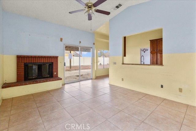 13590 Mica, Victorville, CA 92392