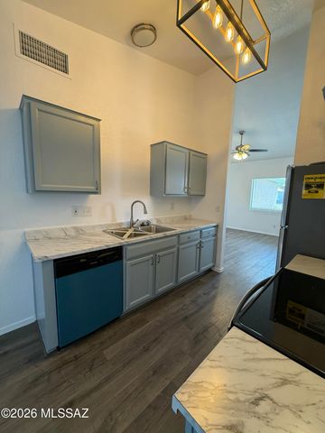 10391 E Rose Hill Street, Tucson, AZ 85747