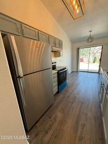 10391 E Rose Hill Street, Tucson, AZ 85747