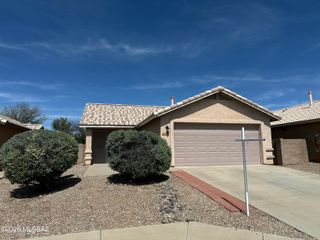 10391 E Rose Hill Street, Tucson, AZ 85747