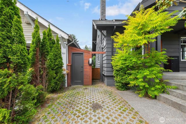 903 23rd Avenue S, Seattle, WA 98144