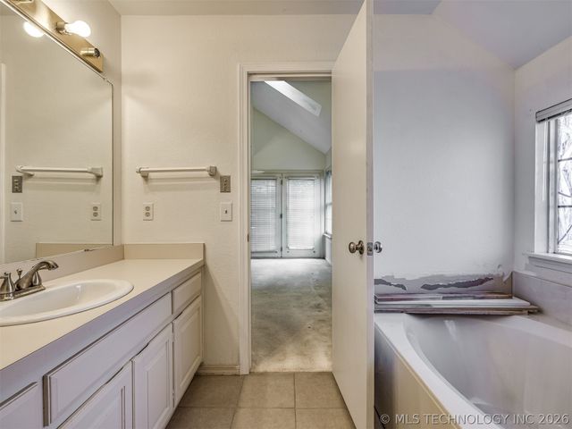 1812 S Gardenia Avenue, Broken Arrow, OK 74012