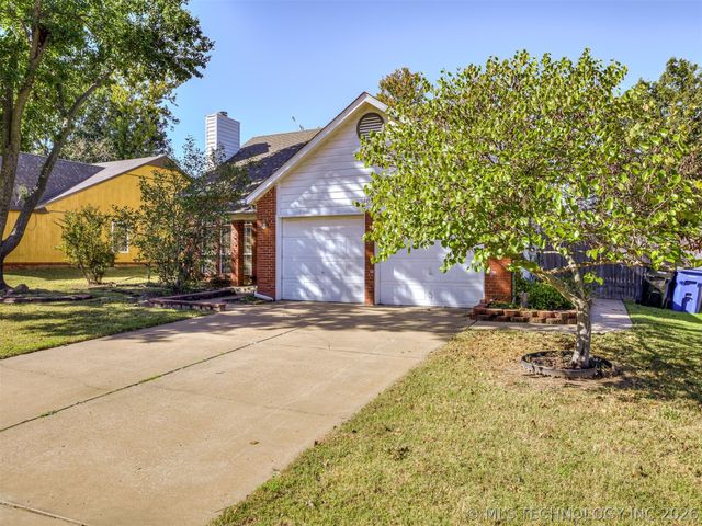 1812 S Gardenia Avenue, Broken Arrow, OK 74012