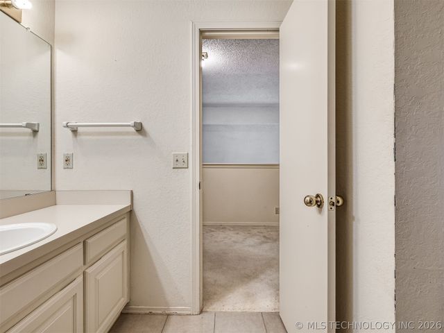 1812 S Gardenia Avenue, Broken Arrow, OK 74012