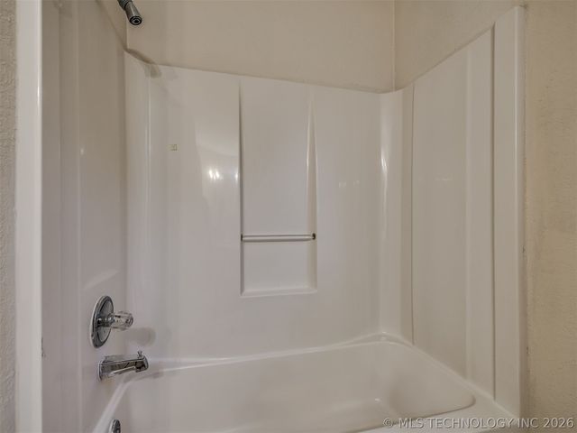 1812 S Gardenia Avenue, Broken Arrow, OK 74012