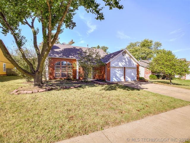 1812 S Gardenia Avenue, Broken Arrow, OK 74012