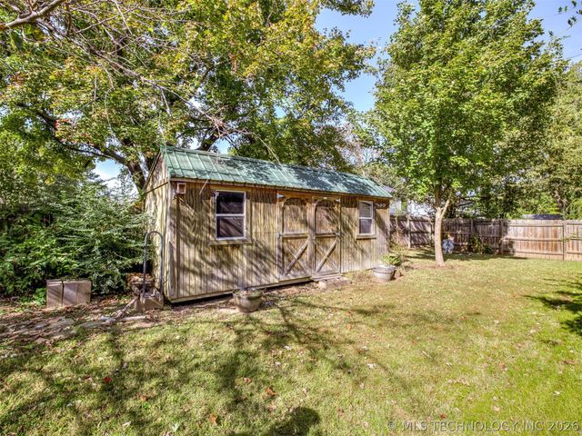 1812 S Gardenia Avenue, Broken Arrow, OK 74012