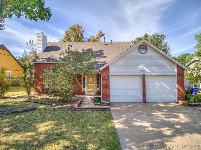 1812 S Gardenia Avenue, Broken Arrow, OK 74012