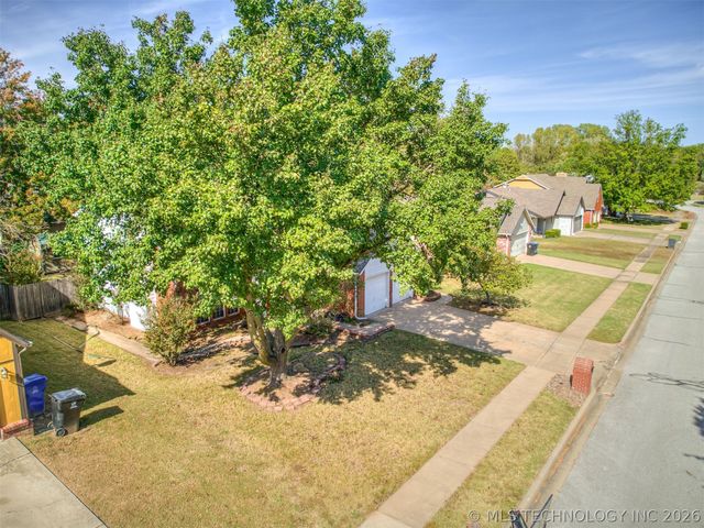 1812 S Gardenia Avenue, Broken Arrow, OK 74012