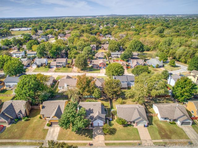 1812 S Gardenia Avenue, Broken Arrow, OK 74012