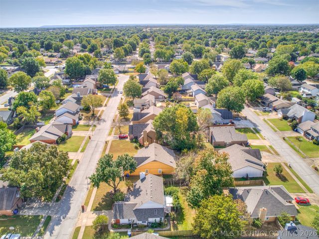 1812 S Gardenia Avenue, Broken Arrow, OK 74012