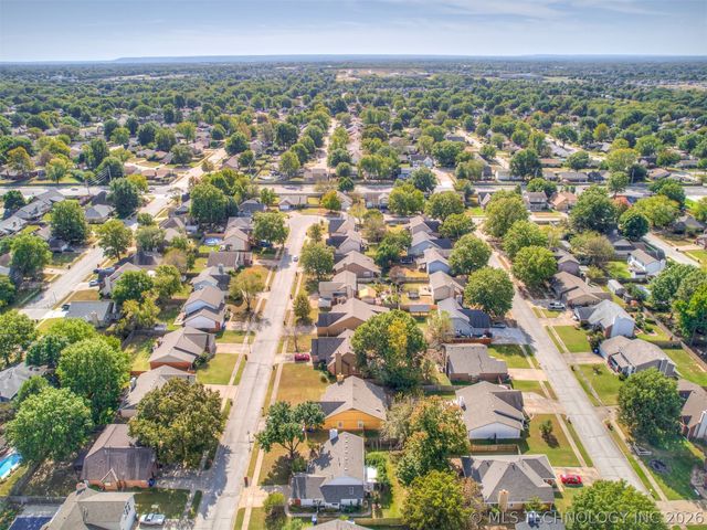 1812 S Gardenia Avenue, Broken Arrow, OK 74012