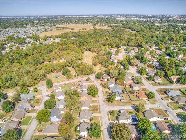 1812 S Gardenia Avenue, Broken Arrow, OK 74012