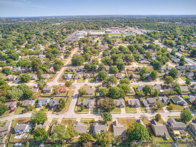 1812 S Gardenia Avenue, Broken Arrow, OK 74012