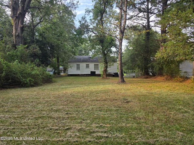 959 Combs Street, Jackson, MS 39204