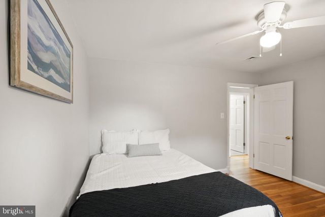 815 SENECA RD, Great Falls, VA 22066