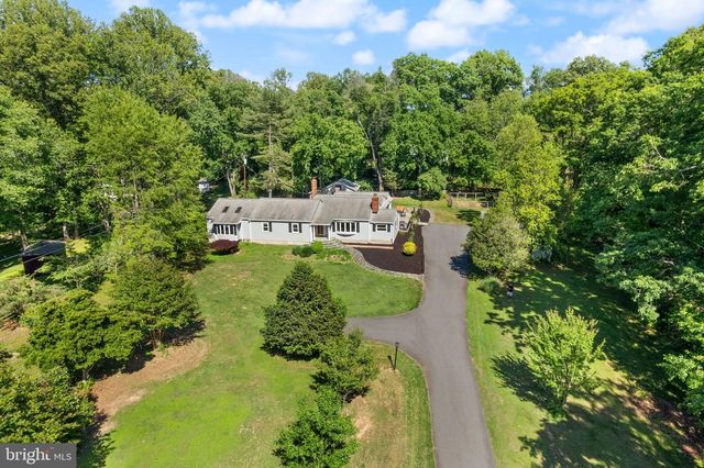 815 SENECA RD, Great Falls, VA 22066