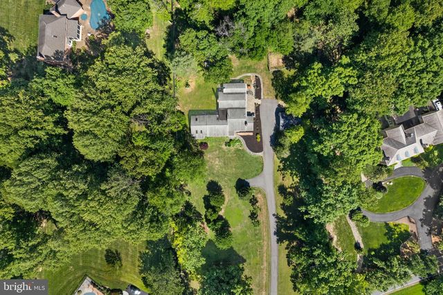 815 SENECA RD, Great Falls, VA 22066