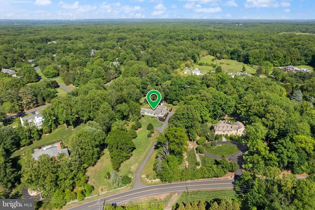 815 SENECA RD, Great Falls, VA 22066