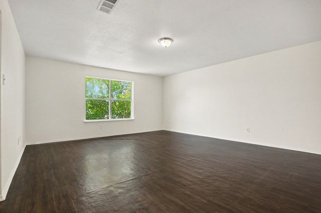 1153 Weaver Street, Cedar Hill, TX 75104