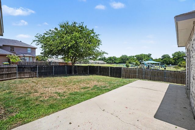 1153 Weaver Street, Cedar Hill, TX 75104