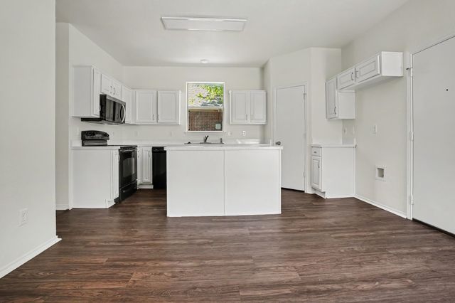 1153 Weaver Street, Cedar Hill, TX 75104