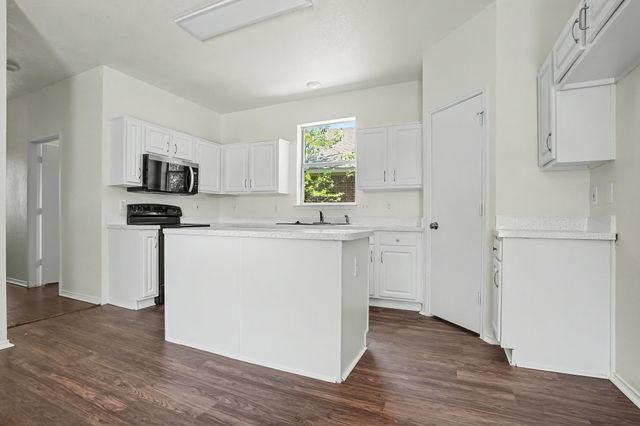 1153 Weaver Street, Cedar Hill, TX 75104