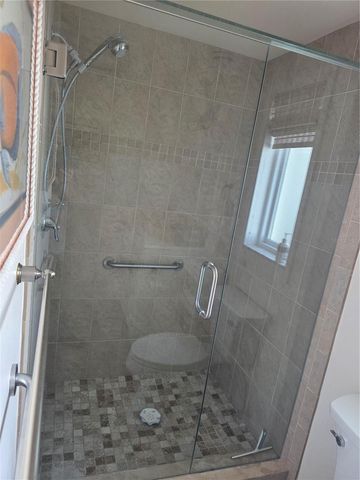 12291 69TH TERRACE, Seminole, FL 33772