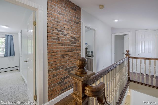 6296 Elizabeth Lake Road, Waterford Charter Township, MI 48327