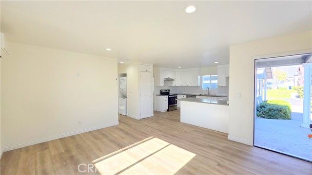 1016 Bennington Street F, Upland, CA 91786