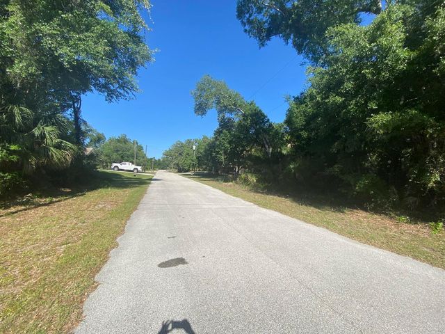 000 April Avenue, North Port, FL 34288