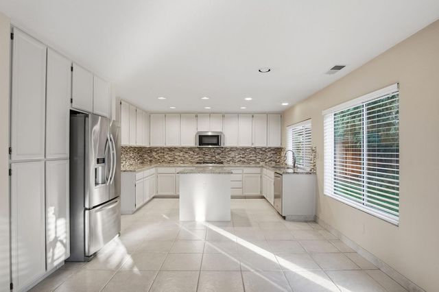 1466 Mansfield St, Tracy, CA 95376