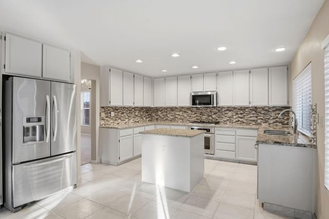 1466 Mansfield St, Tracy, CA 95376