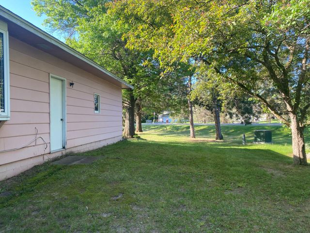 1007 10th Avenue N, Princeton, MN 55371
