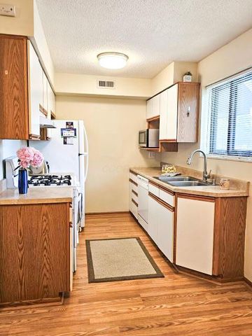 652 Olde Towne Avenue, 9-652T, Columbus, OH 43214