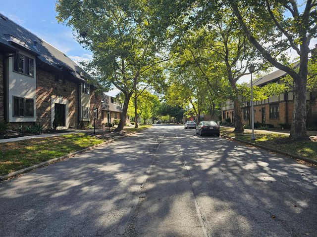 652 Olde Towne Avenue, 9-652T, Columbus, OH 43214