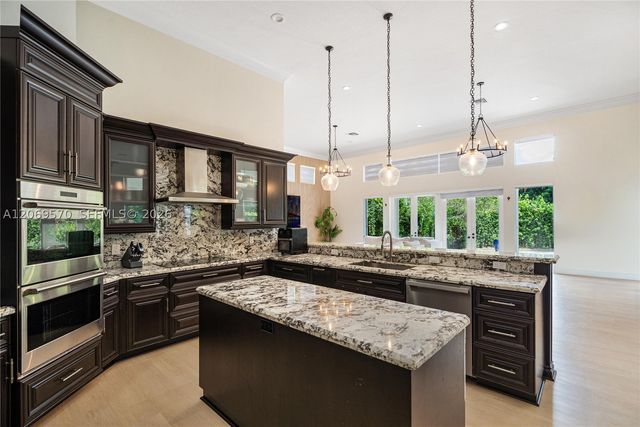 10961 SW 31st, Davie, FL 33328