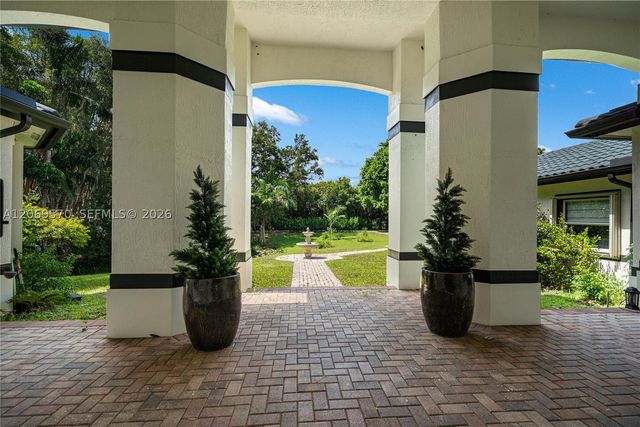 10961 SW 31st, Davie, FL 33328