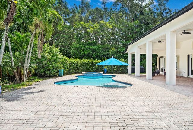 10961 SW 31st, Davie, FL 33328