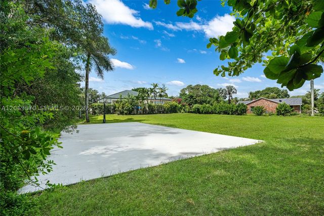 10961 SW 31st, Davie, FL 33328