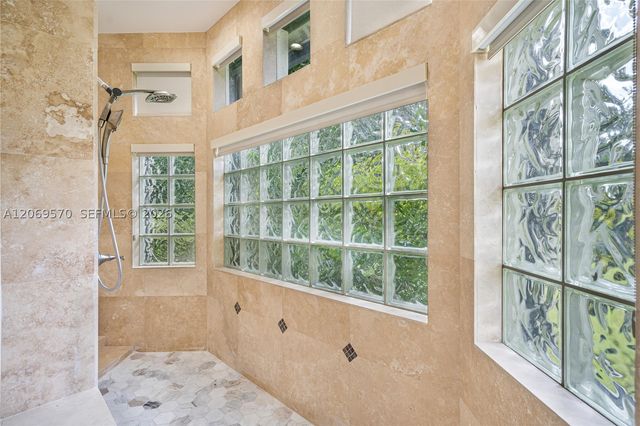 10961 SW 31st, Davie, FL 33328