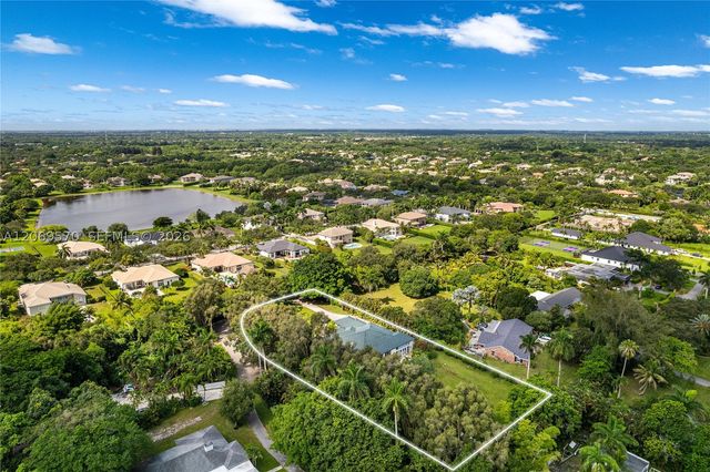 10961 SW 31st, Davie, FL 33328