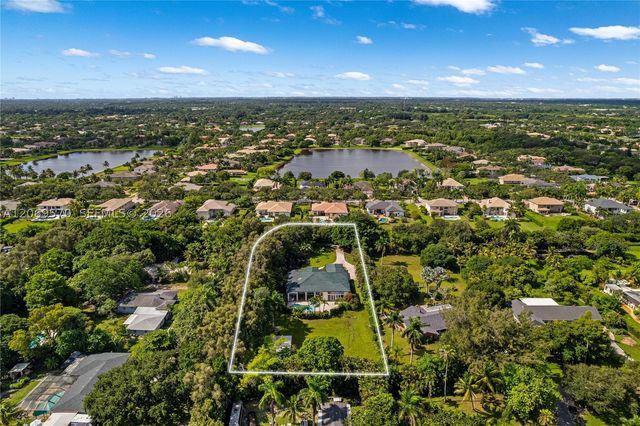 10961 SW 31st, Davie, FL 33328