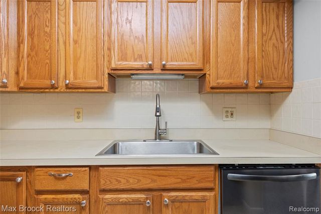 39754 Manor Drive, Harrison Twp, MI 48045