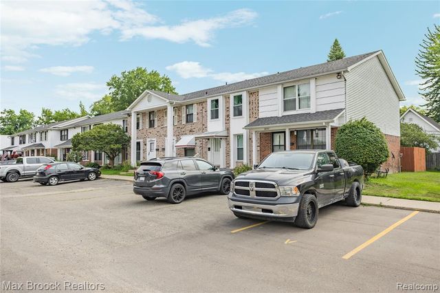 39754 Manor Drive, Harrison Twp, MI 48045