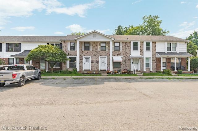 39754 Manor Drive, Harrison Twp, MI 48045