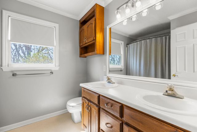 130 N River Hills Dr, Spartanburg, SC 29303